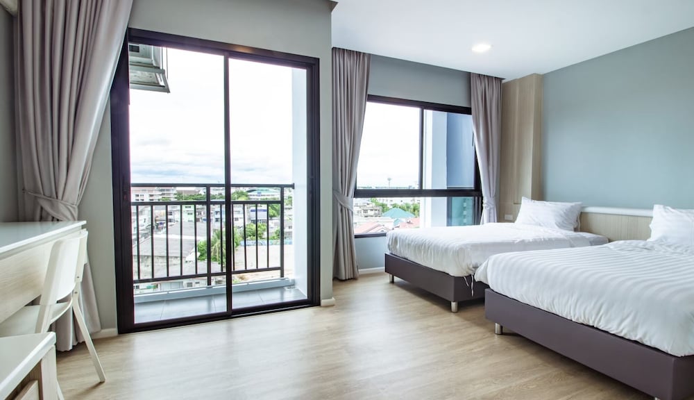 Superior Room, Non Smoking, City View