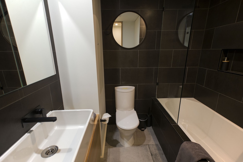 Two Bedroom Two Bathroom Terrace Apartment photo 2