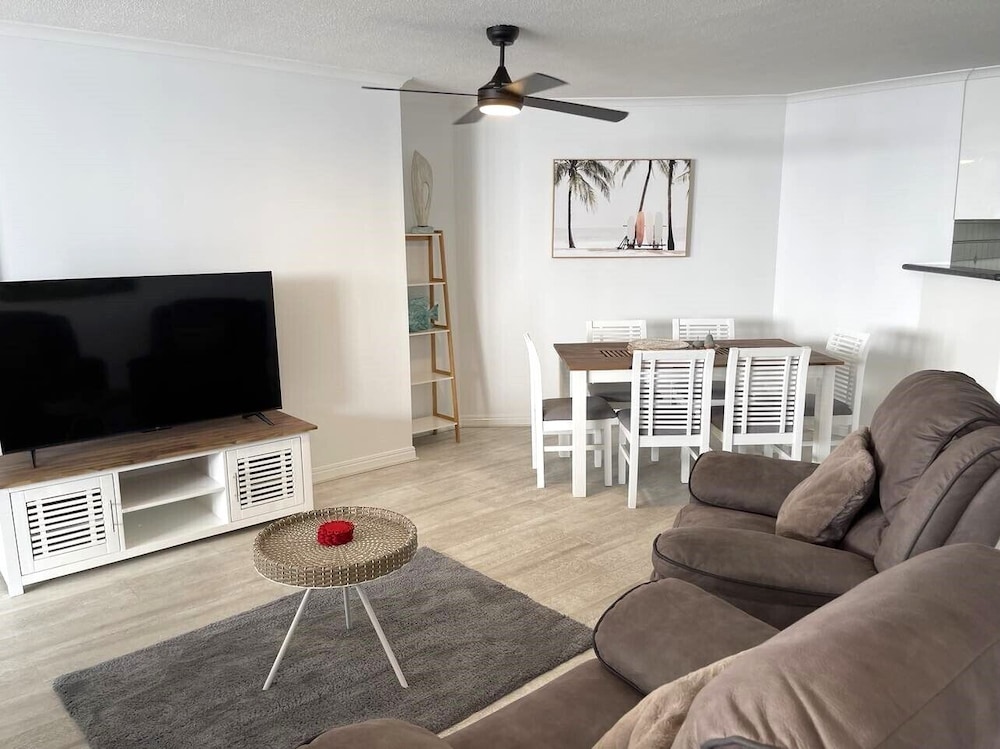 2 Bedroom Partial Ocean View - Photo 9