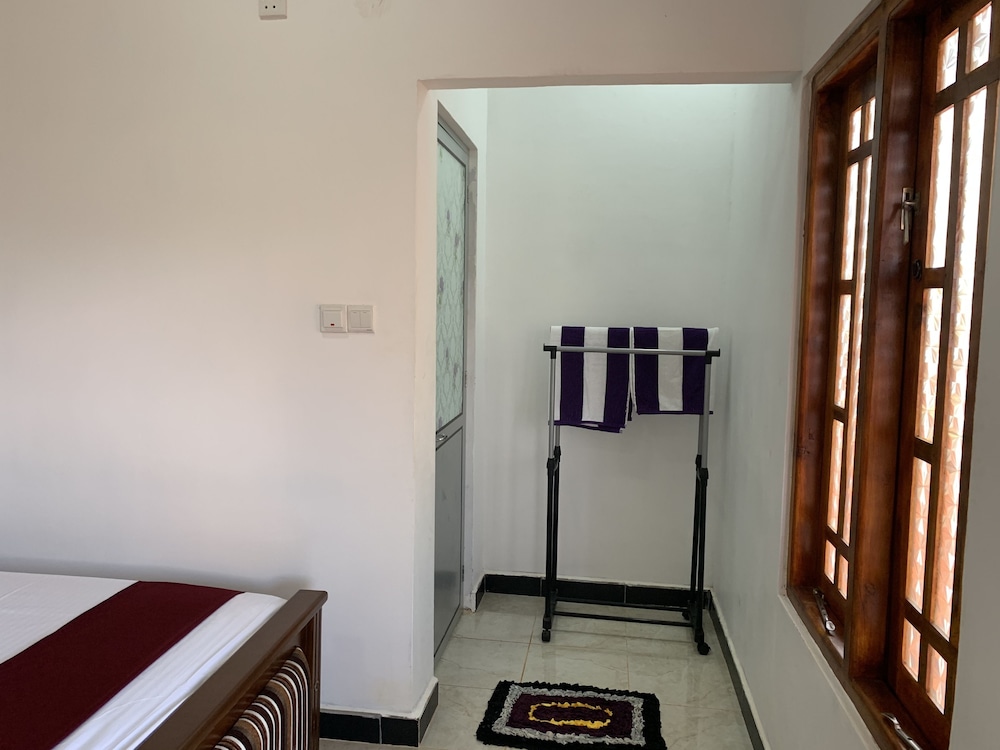 Deluxe Double Room, Garden View, Beachside photo 1