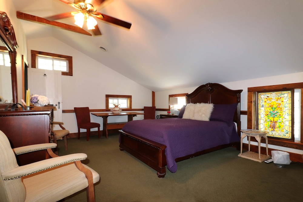 Lever Suite photo 1