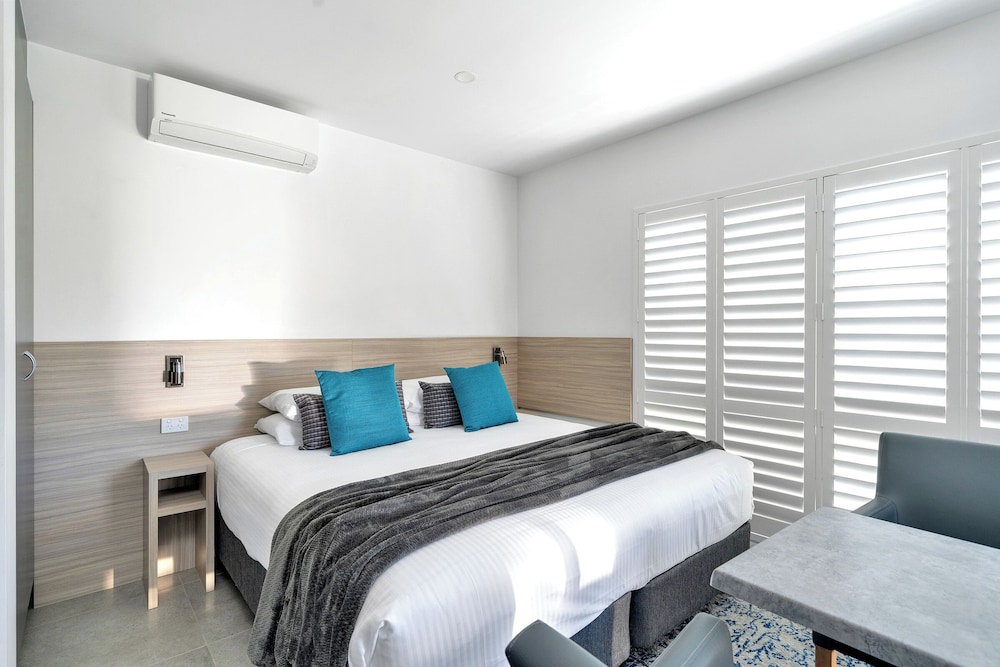 Deluxe Room, Kitchenette, Courtyard Area photo 1