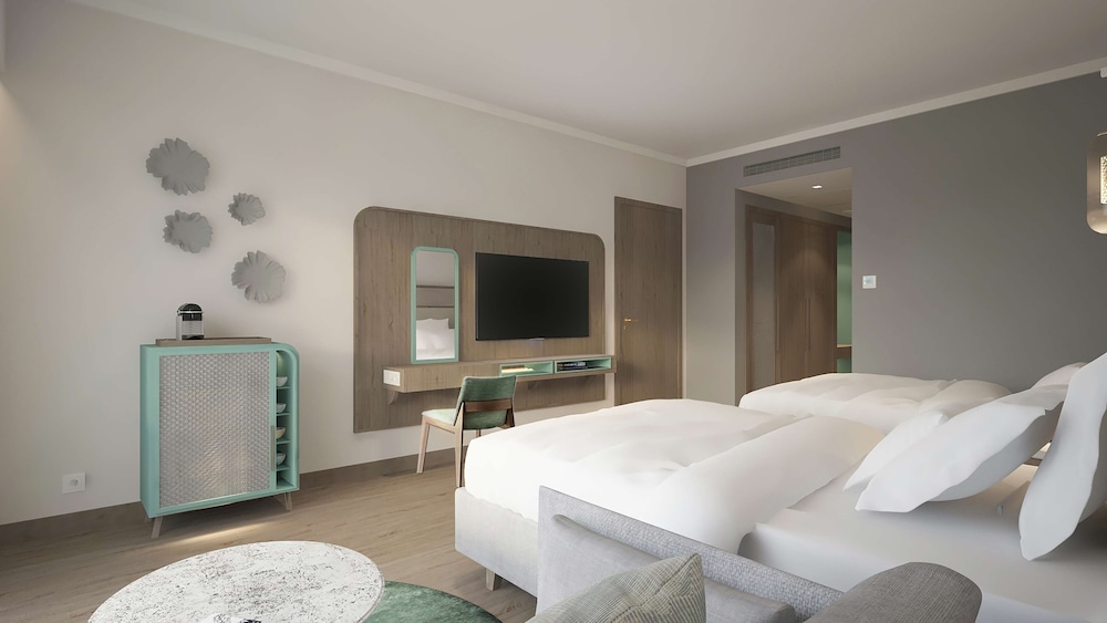 Deluxe King Room with Pool View