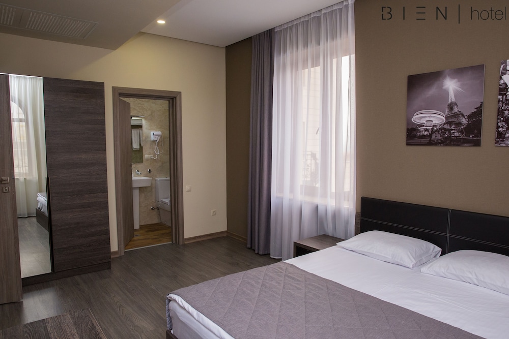 Economy Double Room photo 3