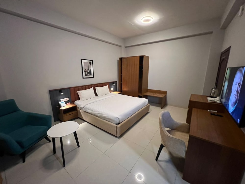 Junior Double Room, Balcony, Garden View photo 2