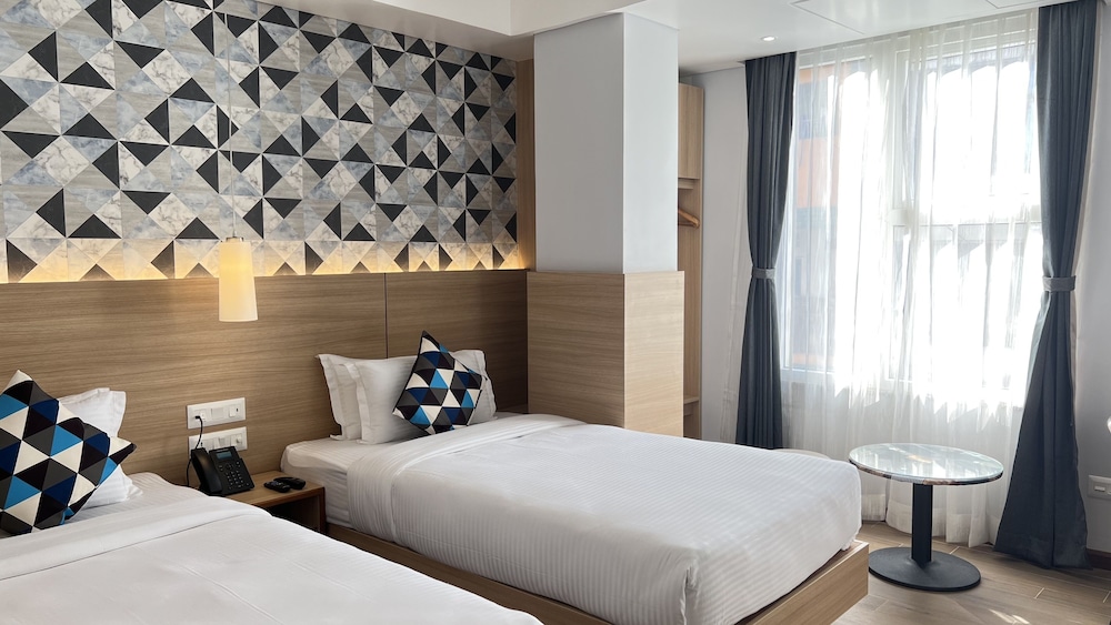 Deluxe Twin Room - Photo 2