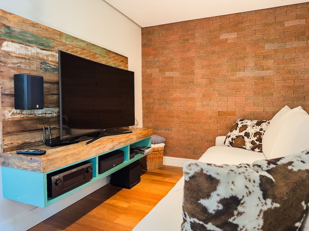 Luxury Villa photo 1