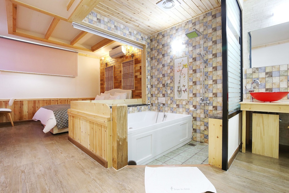 Room (Standard Room) photo 1