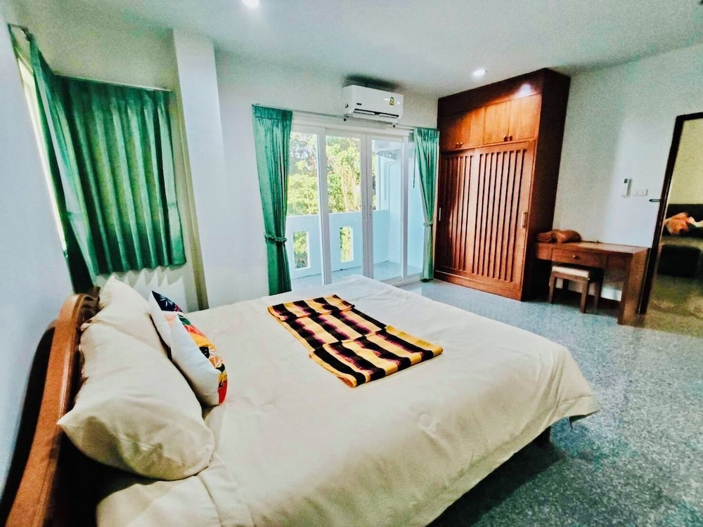 Family Double Room, 1 Bedroom, Refrigerator & Microwave, Mountainside