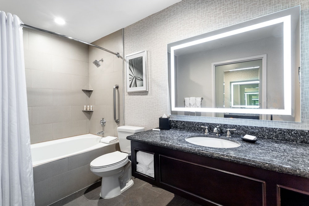 Junior Suite, Multiple Beds - Photo 5