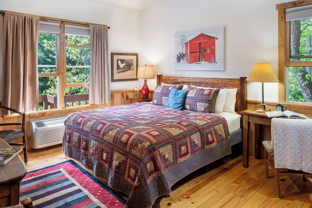 Barn Room, Private Handicap Bathroom