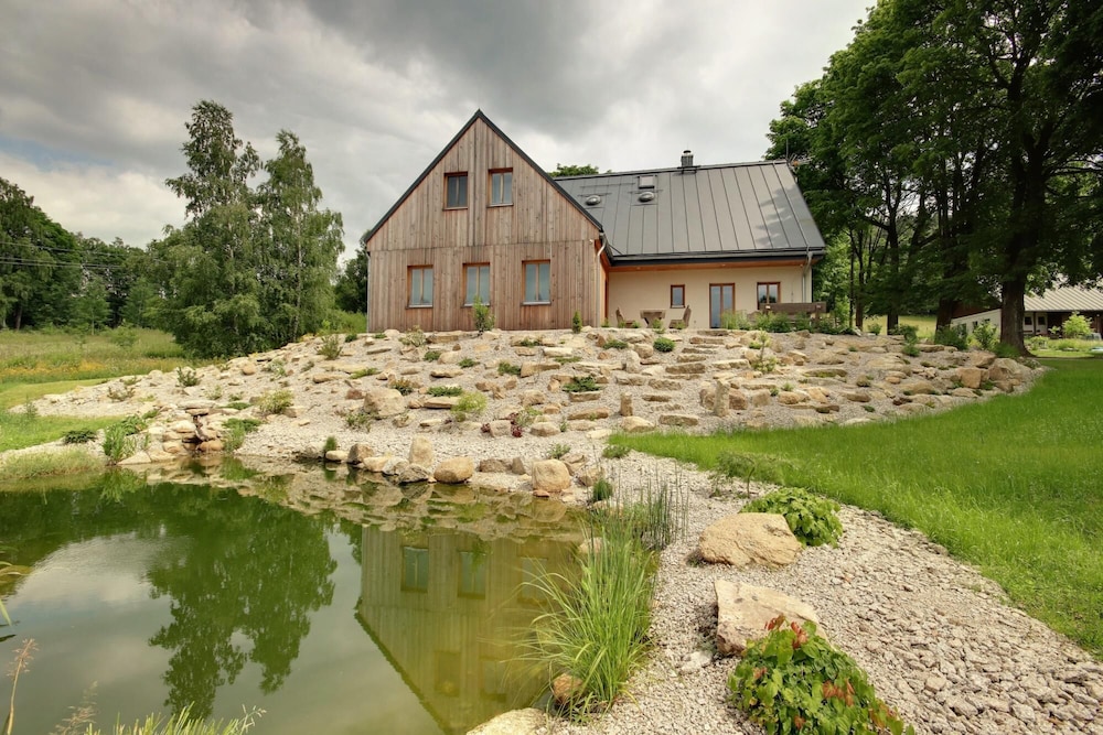 Villa photo 3