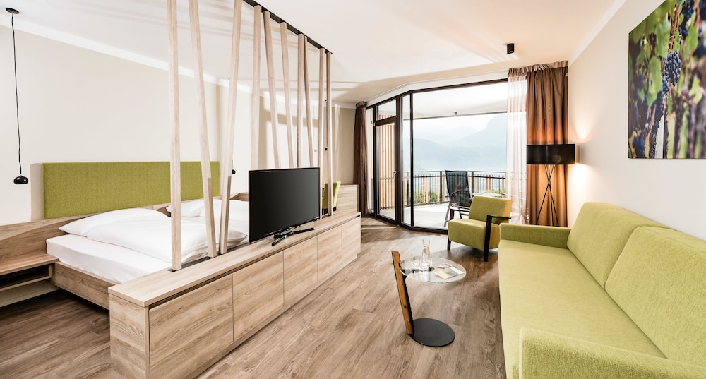 Standard Suite (Lagrein) photo 1