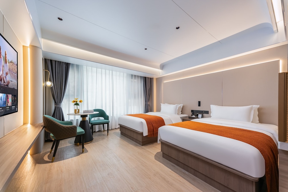 City Twin Room, City View