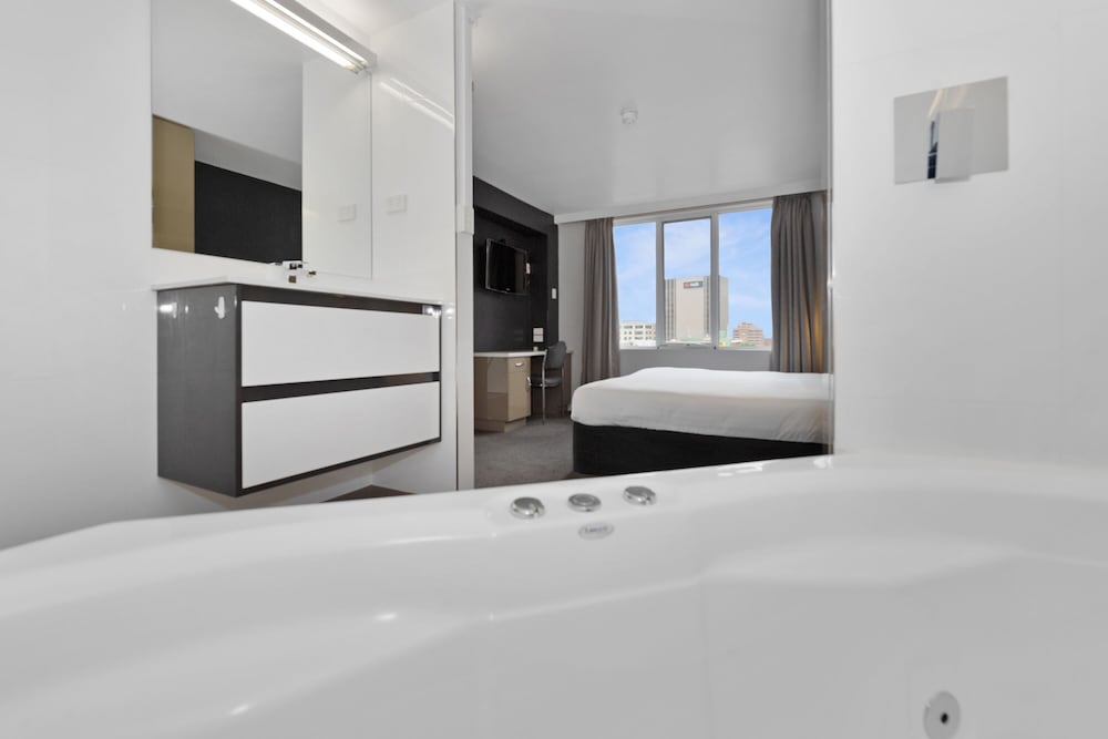 Spa Suite - Photo 3