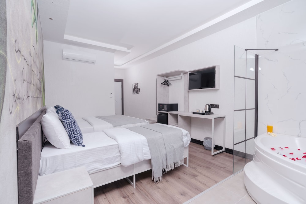 Comfort Double Room - Photo 10