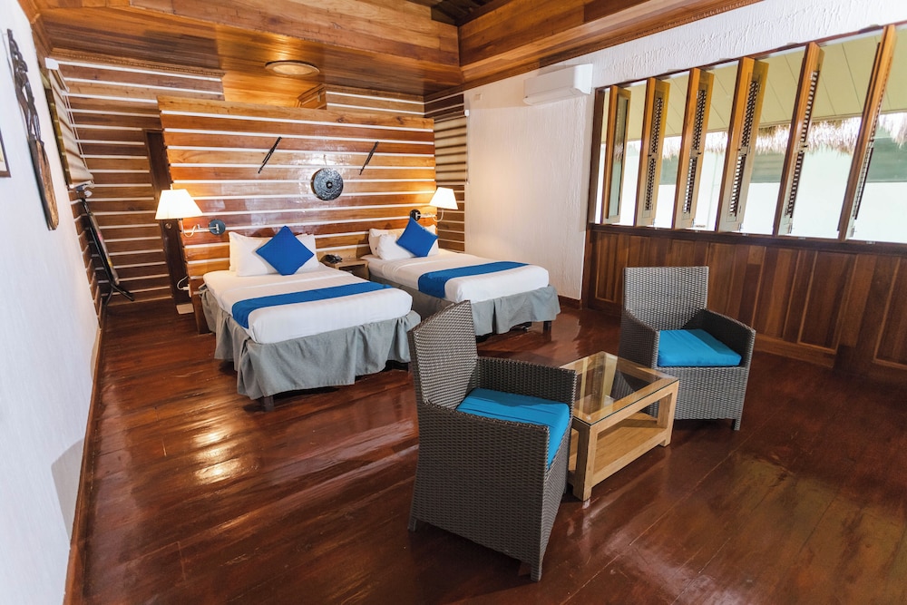 Deluxe Room, Beachfront (B)