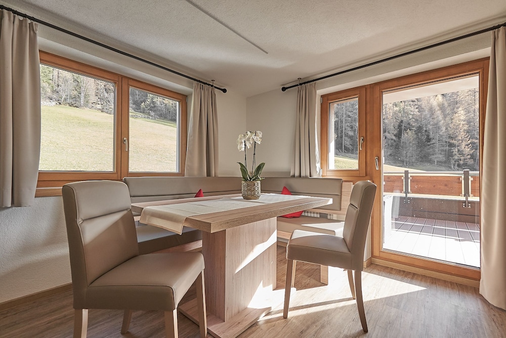 Apartment, 1 Bedroom, Patio, Mountain View