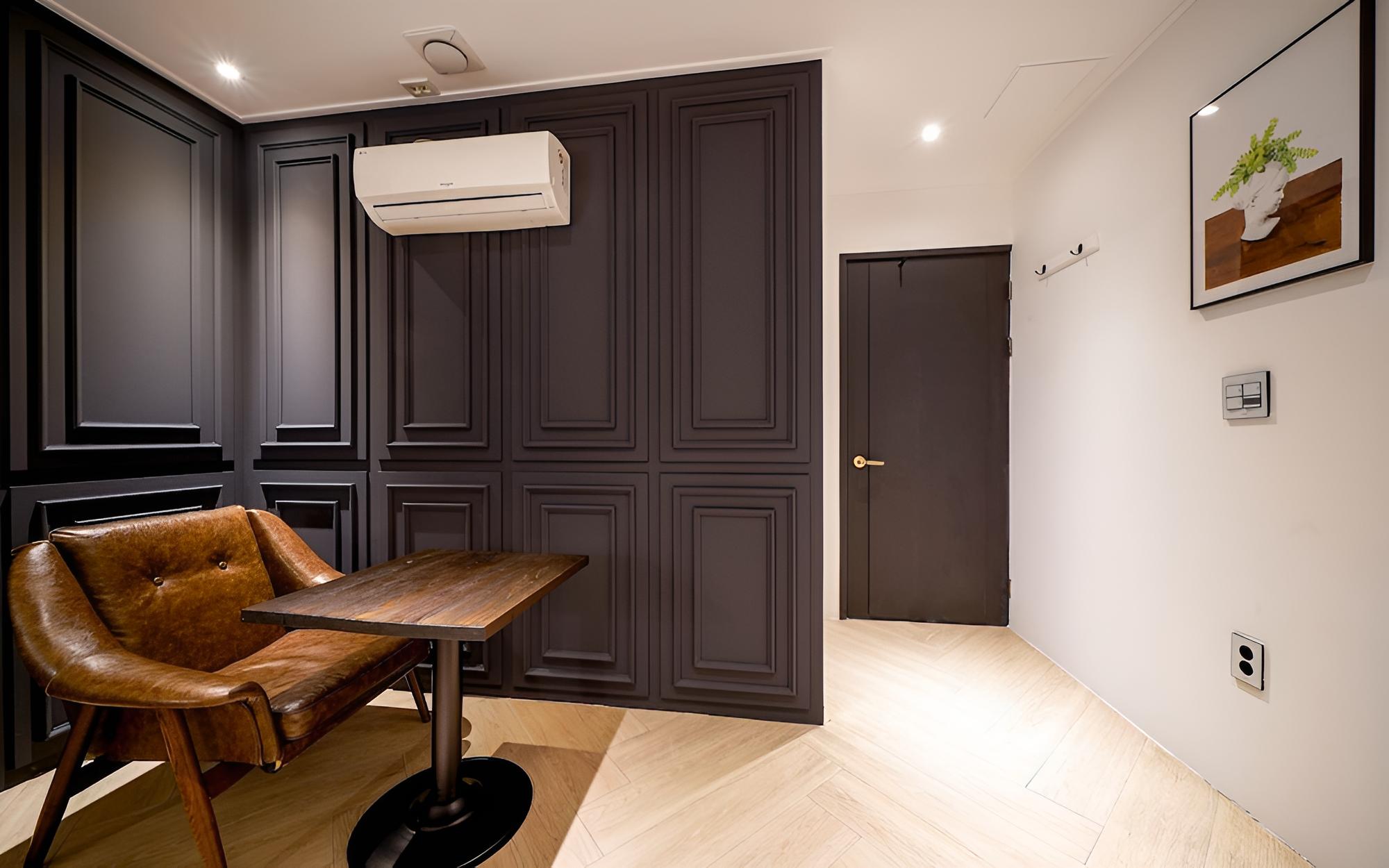 Room (Standard) - Photo 8