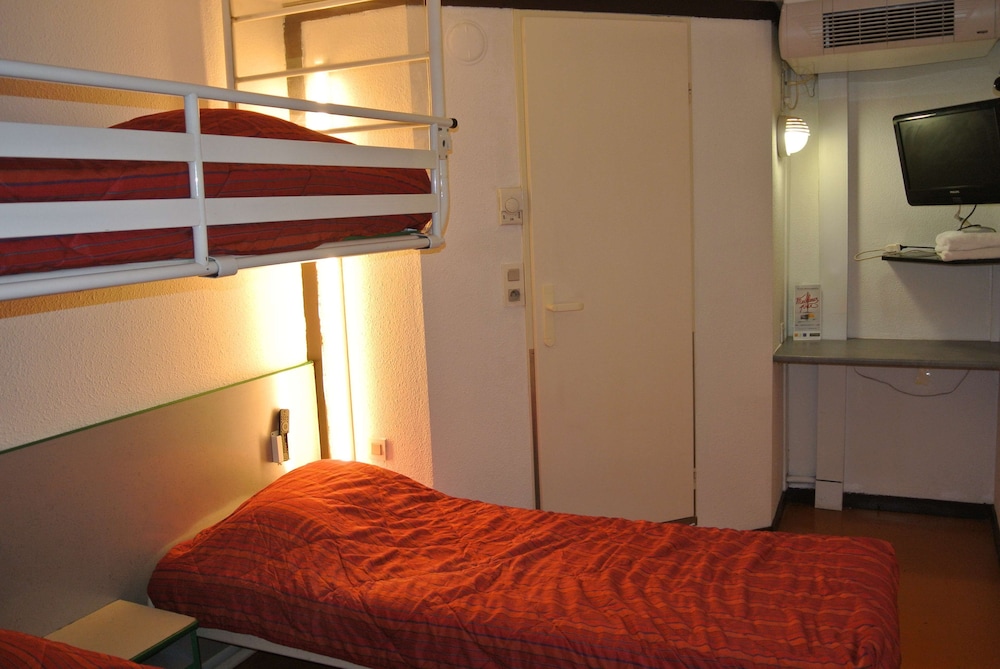 Standard Room, 1 Double Bed - Photo 7