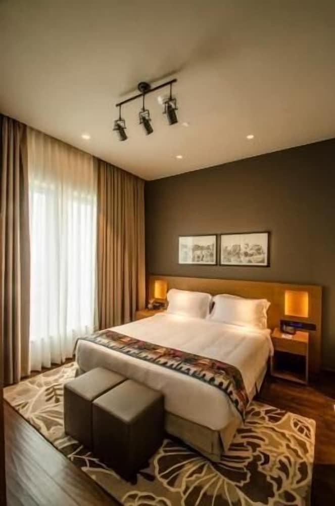 Business Double or Twin Room, 1 Bedroom, City View photo 2