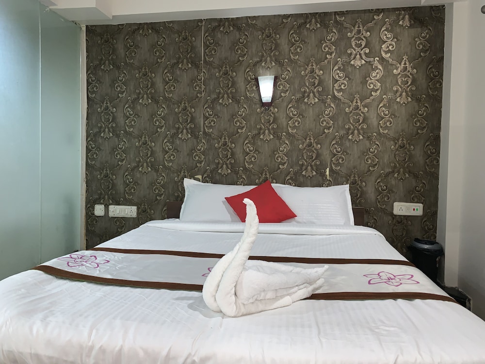Deluxe Ac Room - Photo 2