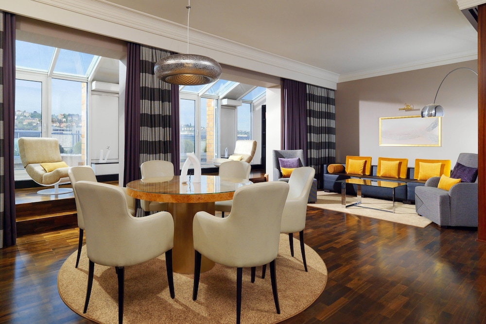 Presidential Suite, 1 Bedroom, Fireplace Presidential Suite, 1 Bedroom, Fireplace