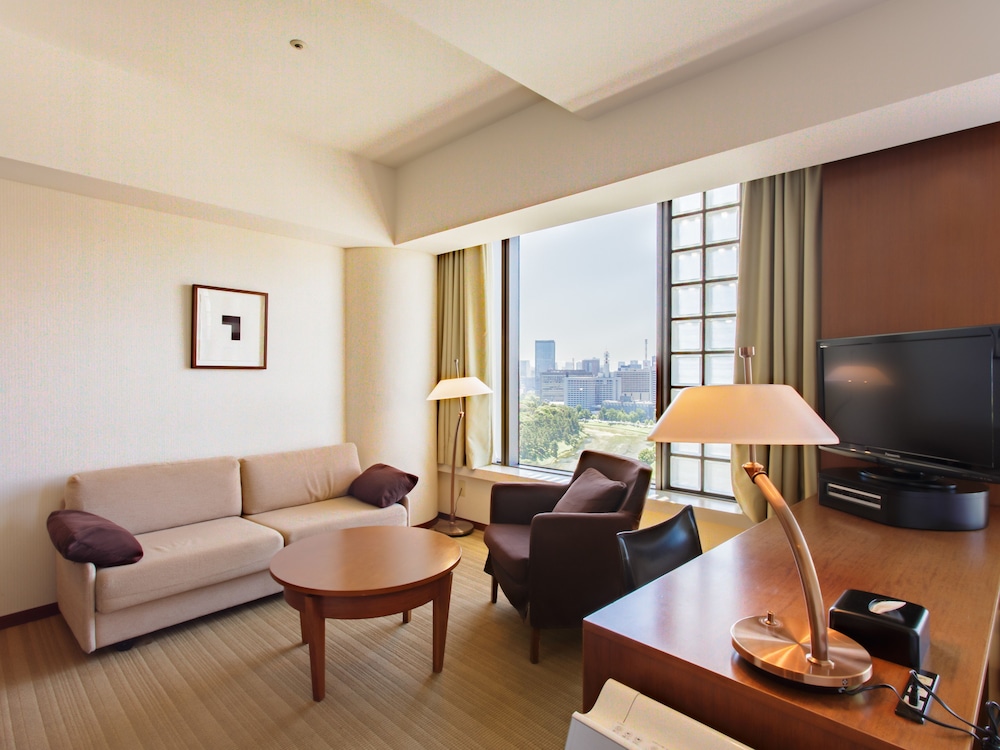 Deluxe Twin Room, Non Smoking (Top Floor / Palace Side)