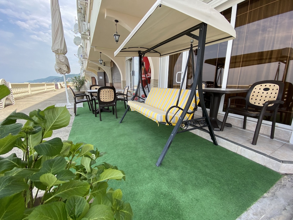 Deluxe Triple Room, Sea View photo 2
