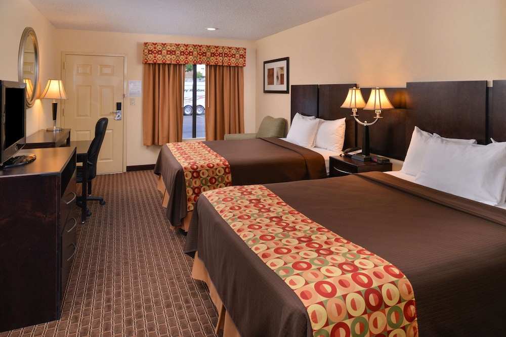 Room, 2 Queen Beds, Non Smoking photo 2