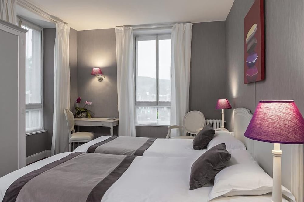 Comfort Room, 1 Queen Bed, Non Smoking, Bathtub (Twin bed on request) - Photo 3