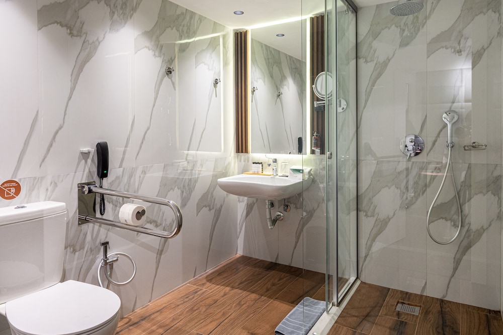 Economy Double or Twin Room, Accessible