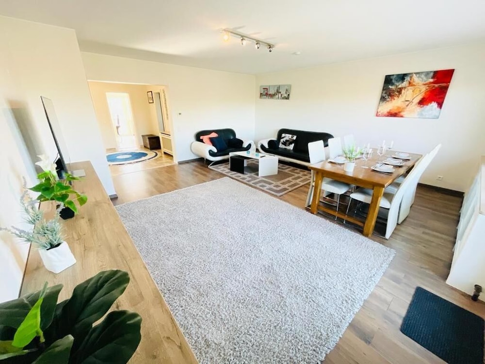 Deluxe Apartment photo 1