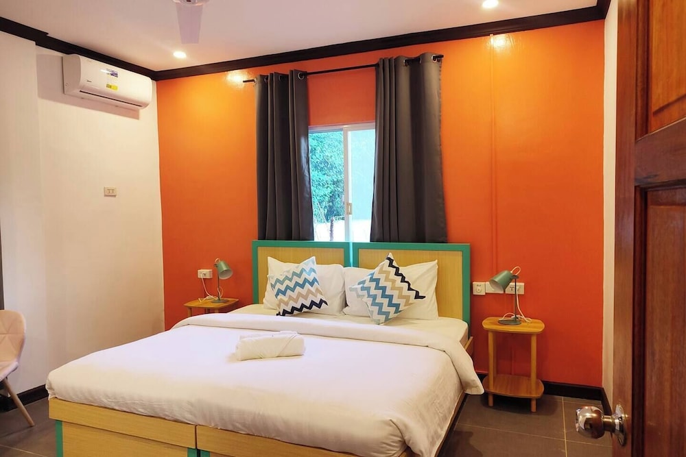 4-Bedroom Private Villa photo 3