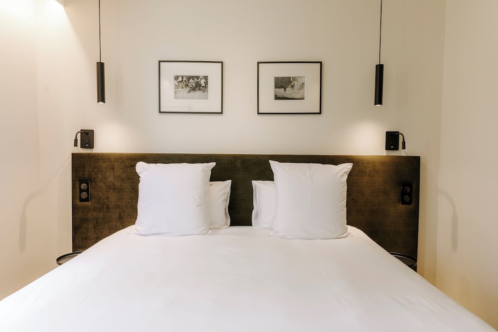 Classic Room - Photo 10