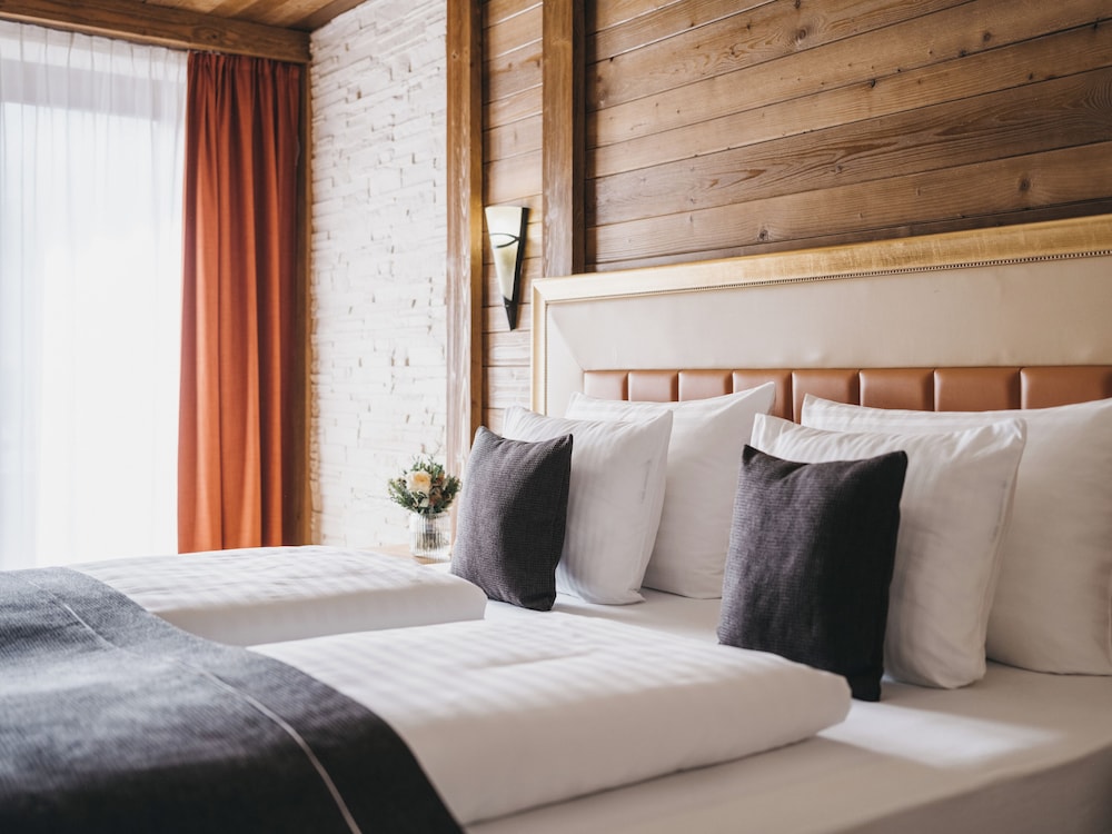 Comfort Double Room, 1 Bedroom, Balcony, Mountain View
