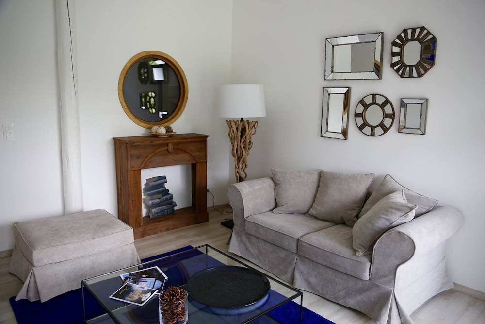 Suite (Charlotte) photo 1