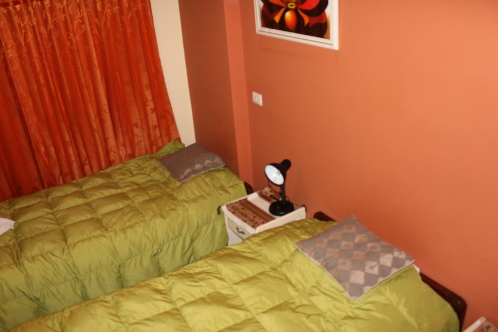 Twin Room, 2 Twin Beds, Private Bathroom (Doble) photo 2