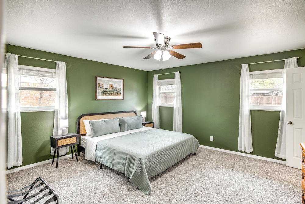 House (4 Bedrooms) photo 2