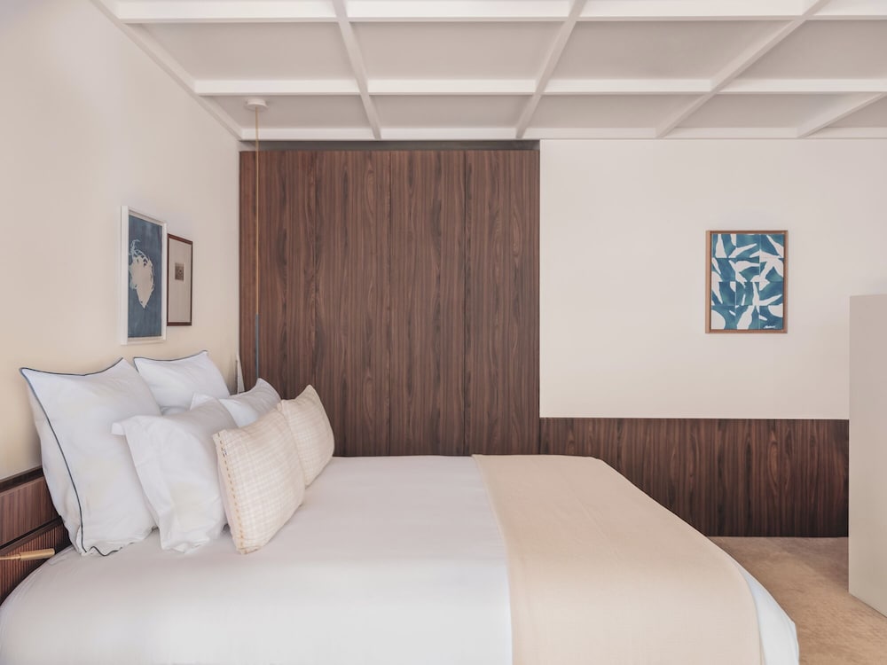 Signature Suite, Balcony, Sea View - Photo 13