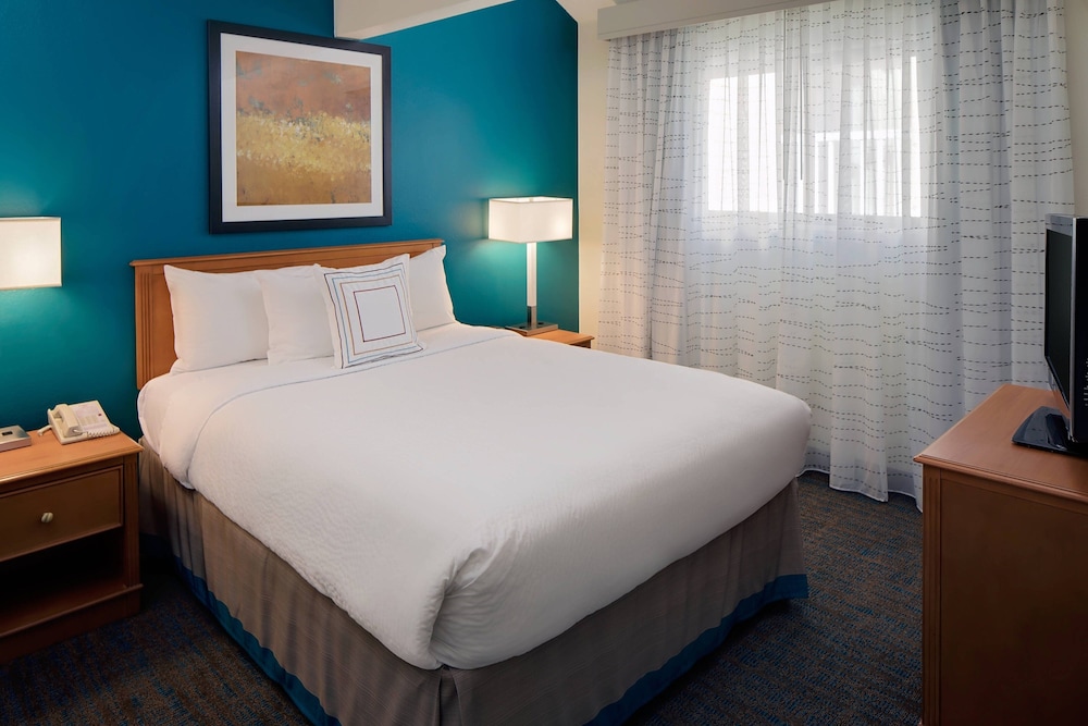 Suite, 2 Bedrooms, Non Smoking photo 3