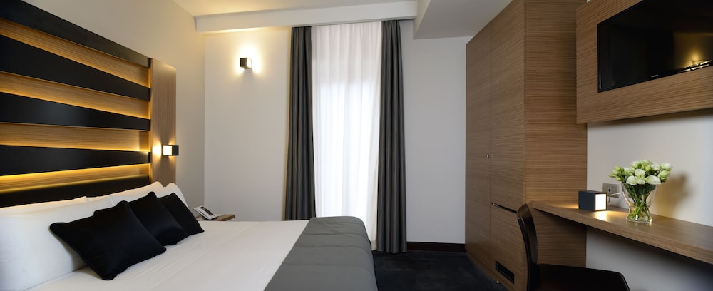 Standard Double Room photo 3