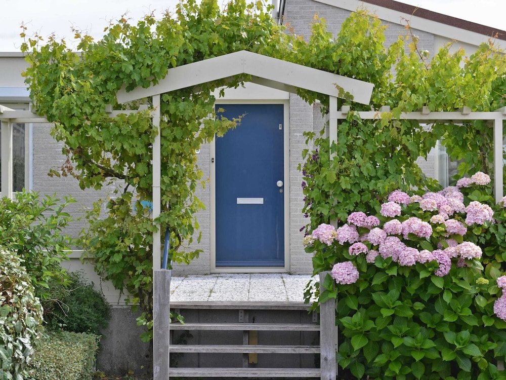 Bungalow photo 3