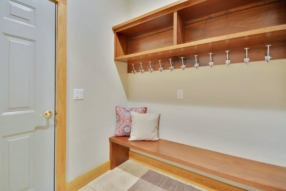Luxury House, 5 Bedrooms photo 2