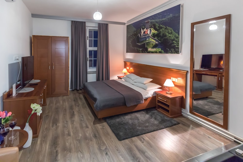 Economy Double Room, 1 Queen Bed with Sofa bed, City View