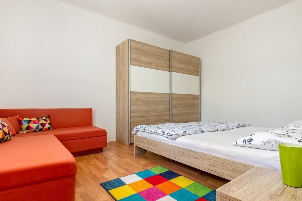 Apartment (Jurica - 300 m from sea - A1 Lea(2+1))