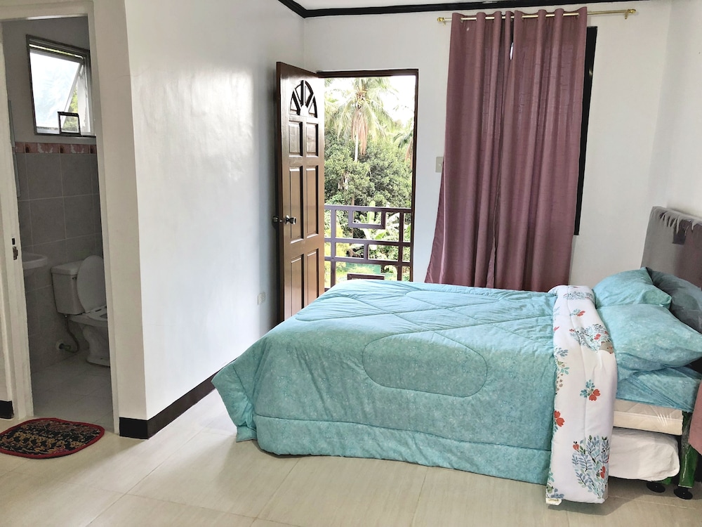 Room for 4 photo 2
