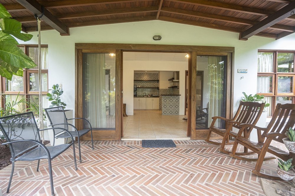 Garden View Casita V20