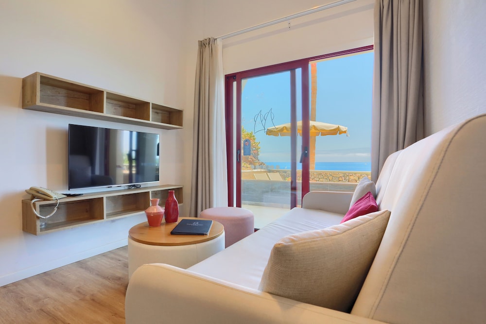 Apartment, 2 Bedrooms, Sea View
