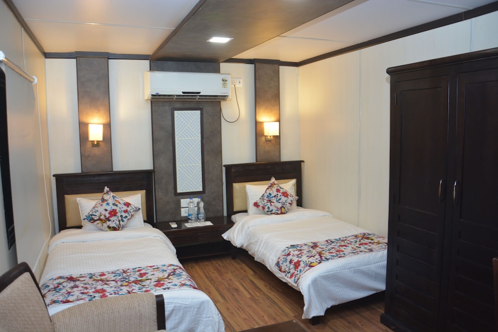 Family Double Room photo 2